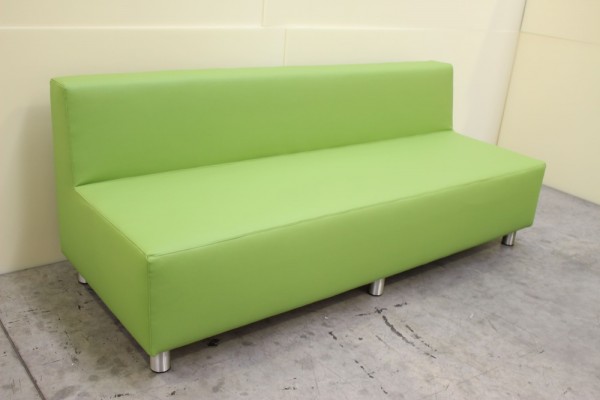 3-Sitzer Sofa, Kunstleder 195cm SH42cm - Holzplatte/Metallfüße